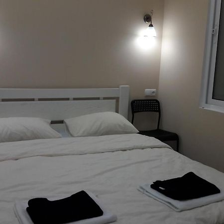10 Fontana House Santorini Hostel โอเดสซา ภายนอก รูปภาพ